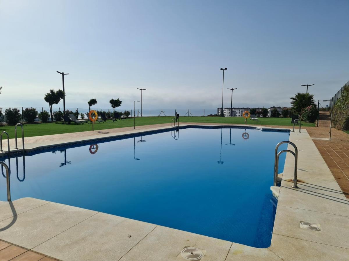 Seaside Serenity - Stylish Apartment With Spectacular Views Manilva Esterno foto