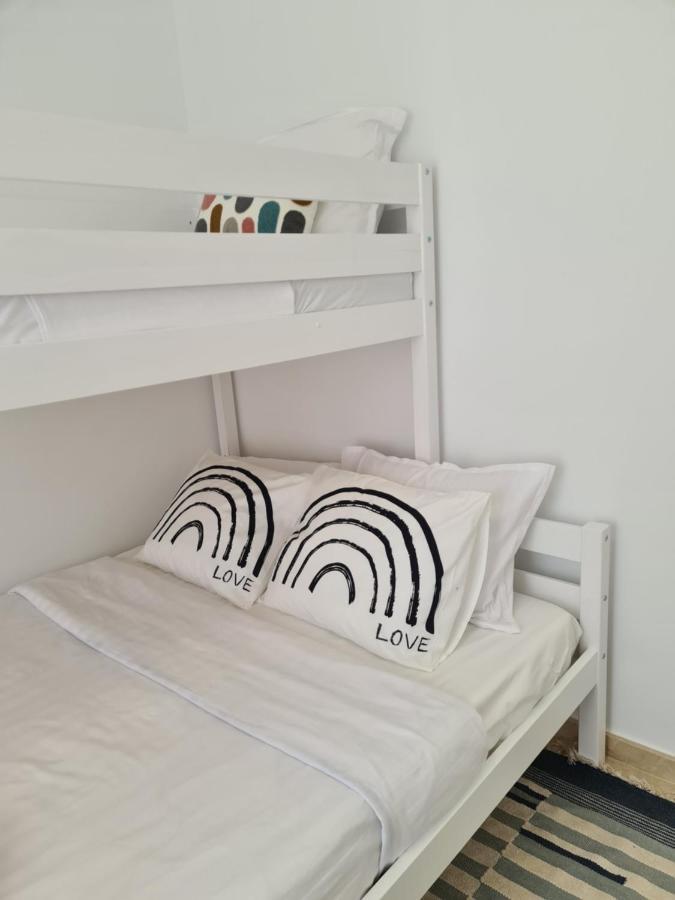 Seaside Serenity - Stylish Apartment With Spectacular Views Manilva Esterno foto