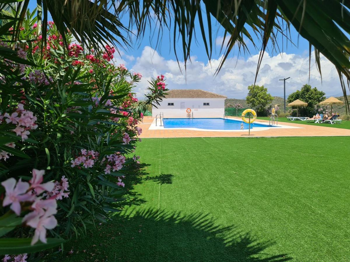 Seaside Serenity - Stylish Apartment With Spectacular Views Manilva Esterno foto