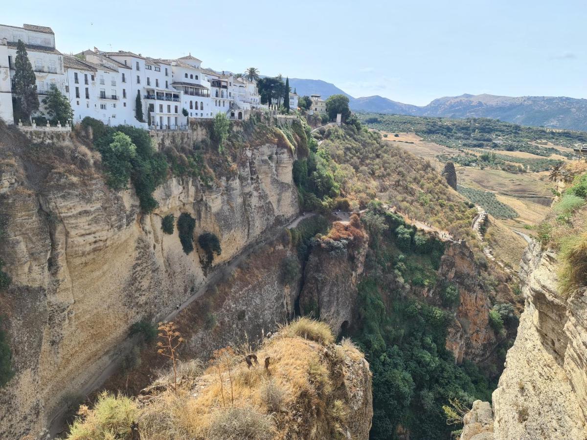 Seaside Serenity - Stylish Apartment With Spectacular Views Manilva Esterno foto