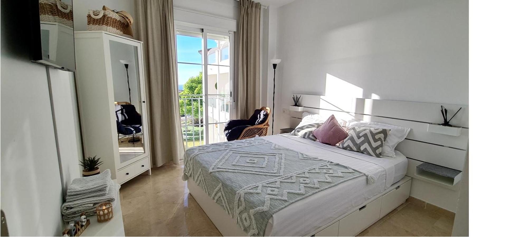 Seaside Serenity - Stylish Apartment With Spectacular Views Manilva Esterno foto
